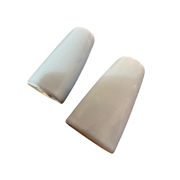 Vintage Ceramic Salt & Pepper Shakers
Light blue MCM. 3.5" tall and 1.5" wide - Picture 2 of 2